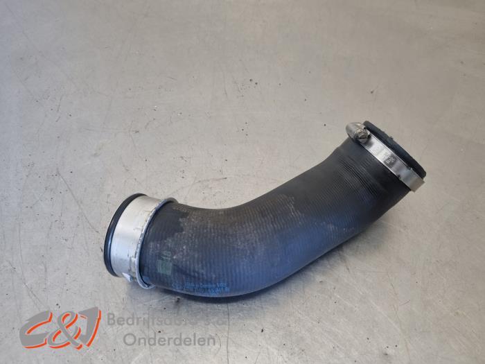 Gebrauchte Intercooler Schlauch Volkswagen Transporter/Caravelle T5 2.5 TDi PF Preis € 10,50 Margenregelung angeboten von C&J Bedrijfsauto's & Onderdelen