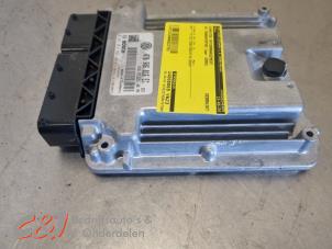 Engine management computer from a Volkswagen Transporter/Caravelle T5 2.5 TDi PF 2008
