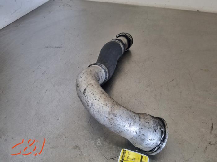 Gebrauchte Intercooler Rohr Volkswagen Transporter/Caravelle T5 2.5 TDi PF Preis € 15,75 Margenregelung angeboten von C&J Bedrijfsauto's & Onderdelen