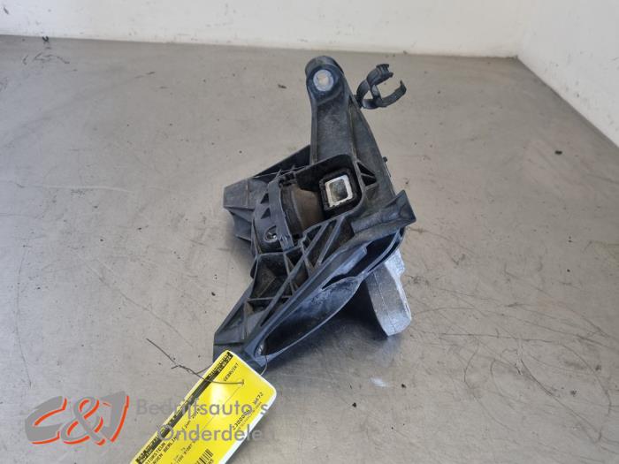 Used Engine mount Citroen Berlingo 1.5 BlueHDi 100 Price € 15,75 Margin scheme offered by C&J Bedrijfsauto's & Onderdelen