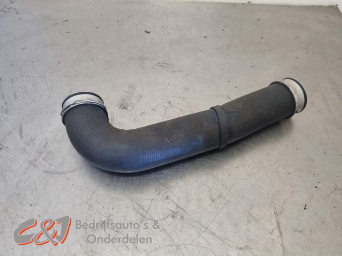 Intercooler Rohr van een Volkswagen Caddy III (2KA,2KH,2CA,2CH) 1.9 TDI 2005