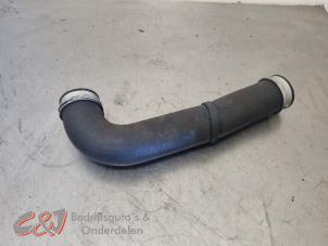 Intercooler Rohr van een Volkswagen Caddy III (2KA,2KH,2CA,2CH) 1.9 TDI 2005