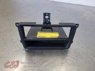 Gebrauchte Ablagefach Volkswagen Caddy IV 1.4 TSI 16V Preis € 15,75 Margenregelung angeboten von C&J Bedrijfsauto's & Onderdelen