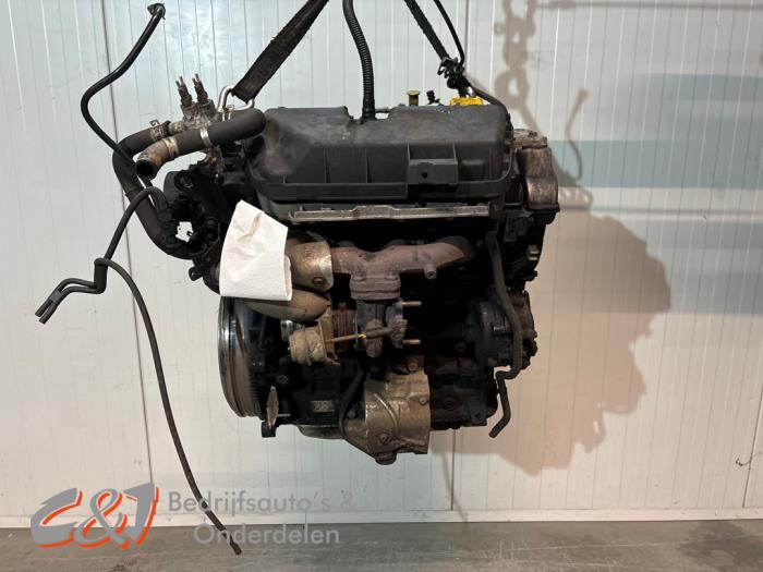 Used Engine Opel Vivaro 2.5 DTI 16V Price € 945,00 Margin scheme offered by C&J Bedrijfsauto's & Onderdelen