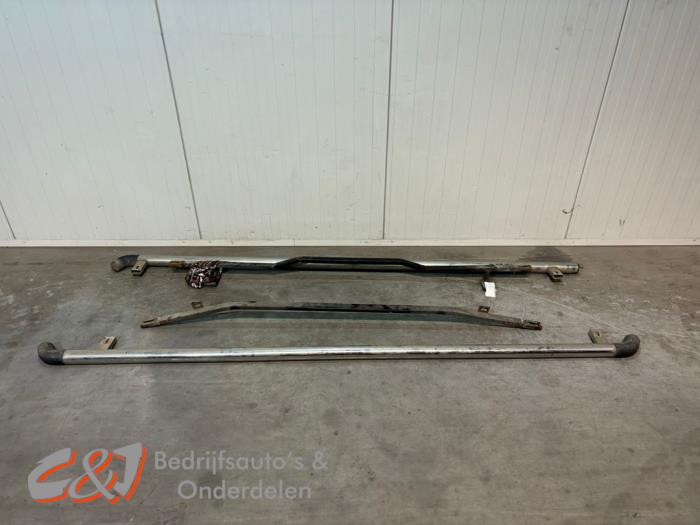 Begagnade Sidobalk Volkswagen Crafter (SY) 2.0 TDI FWD Pris € 210,00 Marginaltabell erbjuds av C&J Bedrijfsauto's & Onderdelen