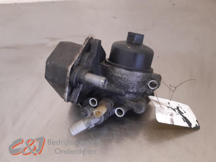 Gebrauchte Ölfiltergehäuse Peugeot Boxer (U9) 2.2 HDi 120 Euro 4 Preis € 26,25 Margenregelung angeboten von C&J Bedrijfsauto's & Onderdelen
