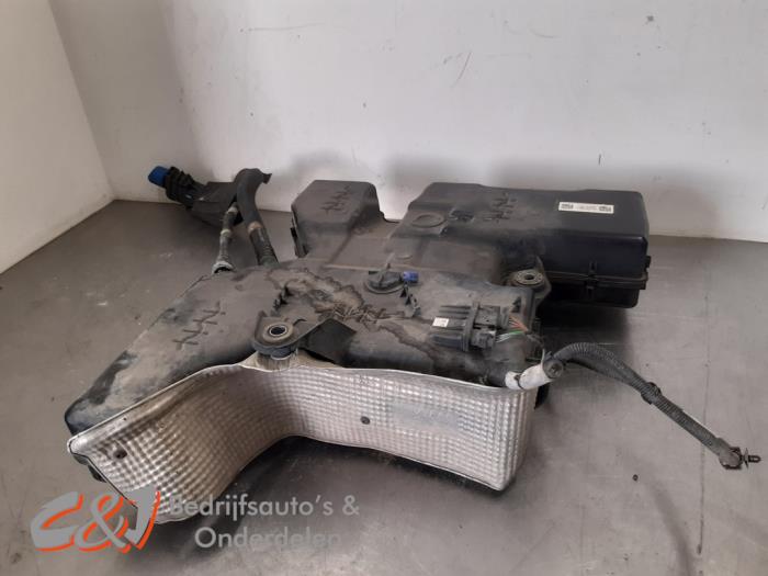 Gebrauchte Adblue Tank Volkswagen Crafter (SY) 2.0 TDI Preis € 194,25 Margenregelung angeboten von C&J Bedrijfsauto's & Onderdelen
