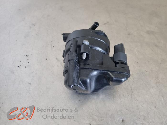 Begagnade Bränslefilterhus Ford Transit Connect (PJ2) 1.5 TDCi Pris € 26,25 Marginaltabell erbjuds av C&J Bedrijfsauto's & Onderdelen