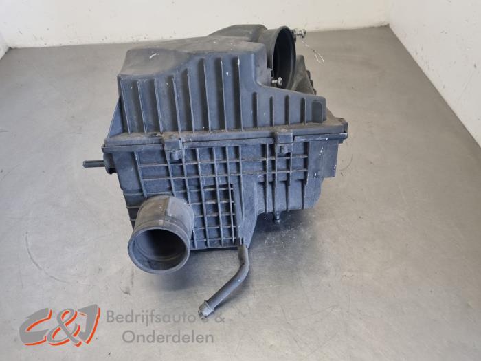 Gebrauchte Luftfiltergehäuse Renault Master III (FV) 2.3 dCi 110 16V FWD Preis € 36,75 Margenregelung angeboten von C&J Bedrijfsauto's & Onderdelen