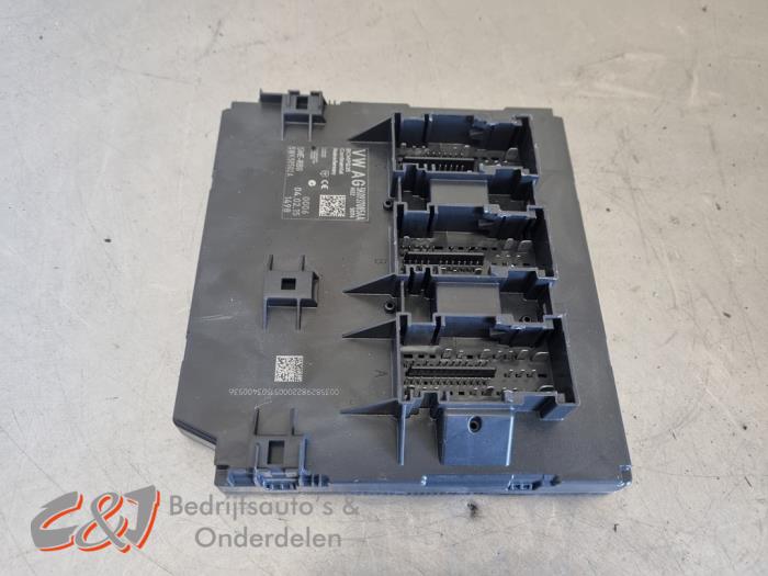 Używane Sterownik Body Control Volkswagen Caddy III (2KA,2KH,2CA,2CH) 1.2 TSI Cena € 105,00 Procedura marży oferowane przez C&J Bedrijfsauto's & Onderdelen