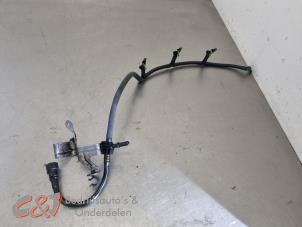 Begagnade Bränsleledning Ford Transit Custom 2.2 TDCi 16V Pris € 31,50 Marginaltabell erbjuds av C&J Bedrijfsauto's & Onderdelen
