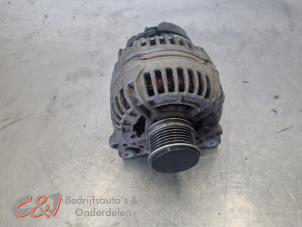 Dynamo from a Volkswagen Caddy III (2KA,2KH,2CA,2CH) 2.0 SDI 2004