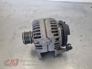 Dynamo from a Volkswagen Caddy III (2KA,2KH,2CA,2CH) 2.0 SDI 2004