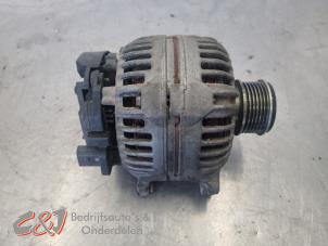 Dynamo from a Volkswagen Caddy III (2KA,2KH,2CA,2CH) 2.0 SDI 2004