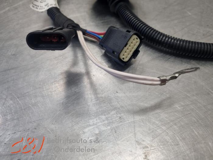 Towbar wiring kit Iveco New Daily IV 40C15V, 40C15V/P - 5803030976 IVECO