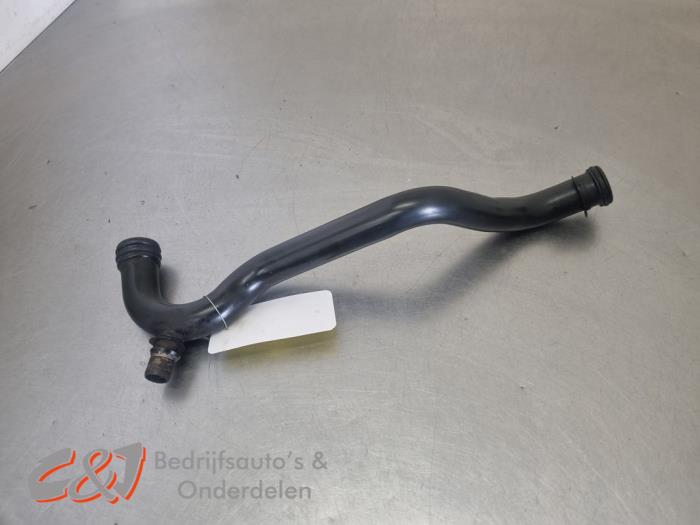 Begagnade Vattenrör Peugeot Expert (V1/VA/VB/VE/VF/VT/VY) 2.0 Blue HDi 120 16V Pris € 15,75 Marginaltabell erbjuds av C&J Bedrijfsauto's & Onderdelen