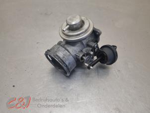 Usagé Valve RGE Volkswagen Transporter T5 1.9 TDi Prix € 105,00 Règlement à la marge proposé par C&J Bedrijfsauto's & Onderdelen