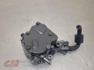 Usagé Pompe carburant mécanique Volkswagen Transporter T5 1.9 TDi Prix € 78,75 Règlement à la marge proposé par C&J Bedrijfsauto's & Onderdelen