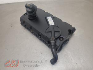 Ventildeckel van een Volkswagen Transporter T5 1.9 TDi 2004