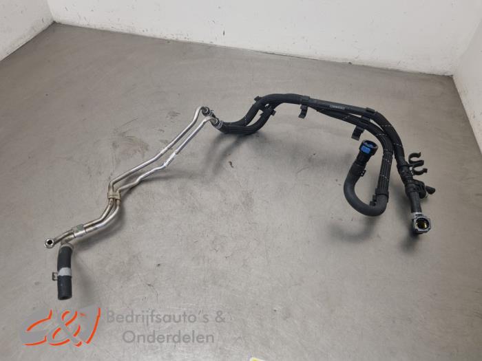 Usagé Conduit de carburant Volkswagen Crafter (SY) 2.0 TDI Prix € 42,00 Règlement à la marge proposé par C&J Bedrijfsauto's & Onderdelen