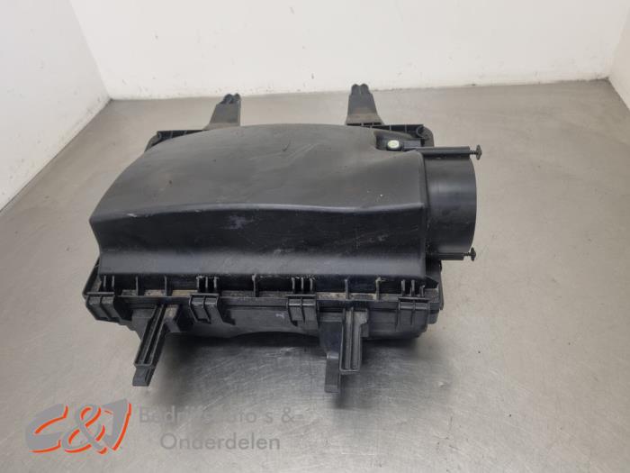Begagnade Luftfilterhus Volkswagen Crafter 2.0 TDI 16V Pris € 15,75 Marginaltabell erbjuds av C&J Bedrijfsauto's & Onderdelen