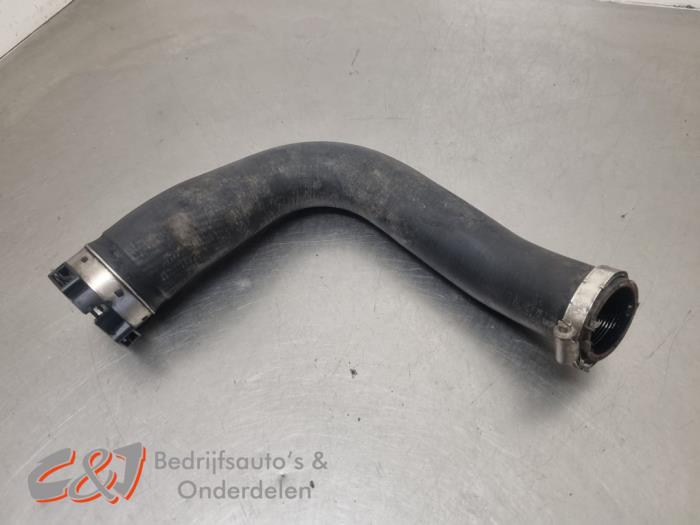 Gebrauchte Intercooler Schlauch Volkswagen Crafter 2.0 TDI 16V Preis € 15,75 Margenregelung angeboten von C&J Bedrijfsauto's & Onderdelen