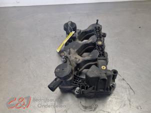 Ventildeckel van een Peugeot Partner (EA//EF/EN/EU) 1.5 BlueHDi 100 2020