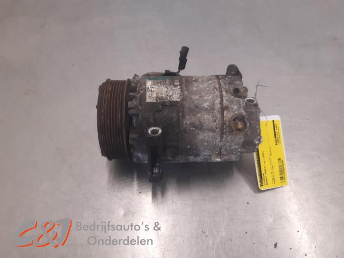 Gebrauchte Klimapumpe Renault Trafic (1FL/2FL/3FL/4FL) 1.6 dCi 145 Twin Turbo Preis € 52,50 Margenregelung angeboten von C&J Bedrijfsauto's & Onderdelen