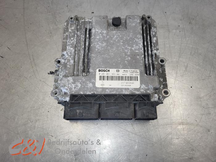 Used Engine management computer Renault Trafic (1FL/2FL/3FL/4FL) 1.6 dCi 140 Twin Turbo Price € 120,75 Margin scheme offered by C&J Bedrijfsauto's & Onderdelen