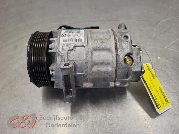 Gebrauchte Klimapumpe Renault Trafic (1FL/2FL/3FL/4FL) 2.0 dCi 16V 150 Preis € 52,50 Margenregelung angeboten von C&J Bedrijfsauto's & Onderdelen