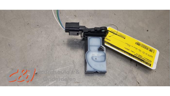 Gebrauchte Luftmassenmesser Renault Trafic (1FL/2FL/3FL/4FL) 2.0 dCi 16V 150 Preis € 21,00 Margenregelung angeboten von C&J Bedrijfsauto's & Onderdelen