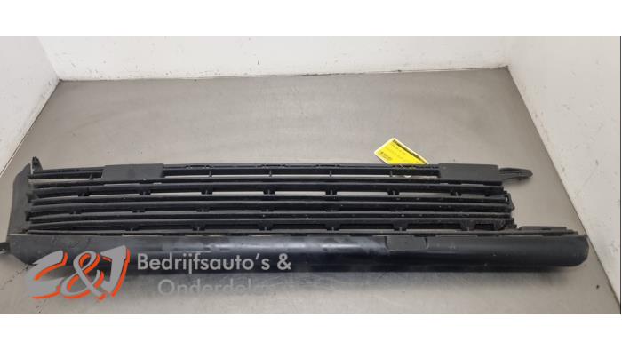 Begagnade Grill Citroen Jumpy 2.0 Blue HDI 180 Pris € 31,50 Marginaltabell erbjuds av C&J Bedrijfsauto's & Onderdelen