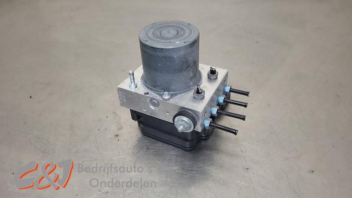Begagnade ABS-pump Mercedes Vito (447.6) 1.6 111 CDI 16V Pris € 68,25 Marginaltabell erbjuds av C&J Bedrijfsauto's & Onderdelen