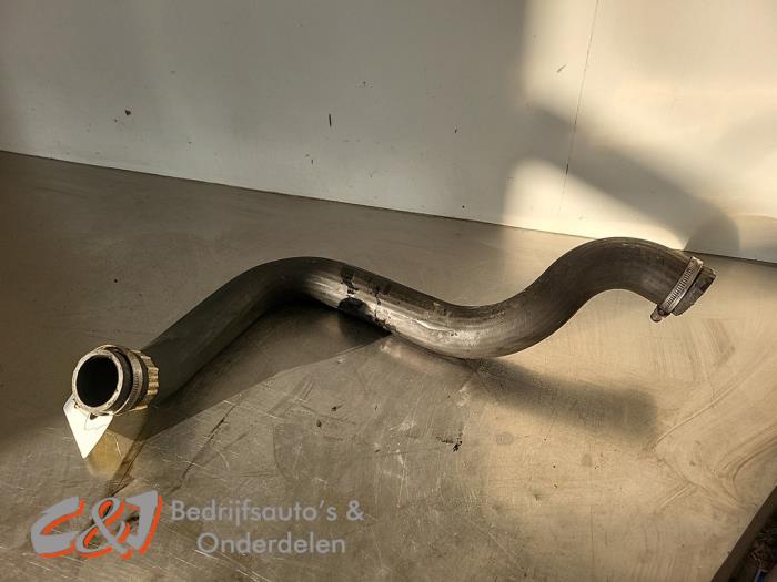 Gebrauchte Intercooler Rohr Opel Vivaro 2.5 CDTI 16V Preis € 10,50 Margenregelung angeboten von C&J Bedrijfsauto's & Onderdelen