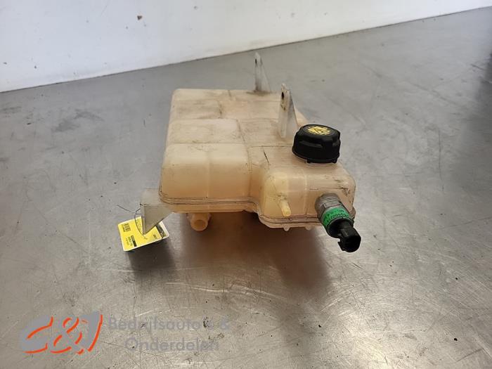 Expansion vessel Iveco New Daily VI 35C18, 40C18, 50C18, 65C18, 70C18 ...