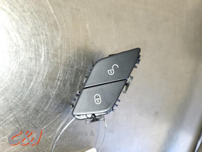 Central locking switch Mercedes Sprinter 3t 211 CDI 2.1 D FWD ...