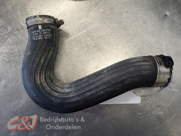 Begagnade Laddluftkylarslang Volkswagen Crafter 2.0 BiTDI Pris € 15,75 Marginaltabell erbjuds av C&J Bedrijfsauto's & Onderdelen