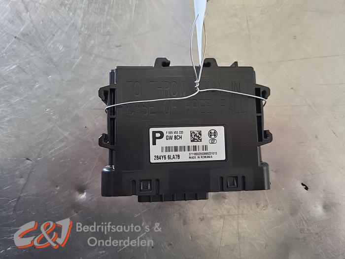 Używane Modul gateway Renault Trafic (1FL/2FL/3FL/4FL) 2.0 dCi 16V 150 Cena € 52,50 Procedura marży oferowane przez C&J Bedrijfsauto's & Onderdelen
