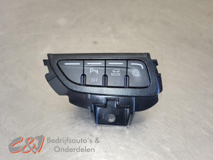 Używane Przelacznik (rózne) Ford Transit Custom 2.0 TDCi 16V Eco Blue 130 Cena € 10,50 Procedura marży oferowane przez C&J Bedrijfsauto's & Onderdelen