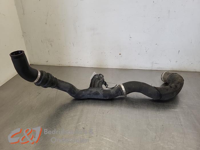 Gebrauchte Intercooler Rohr Ford Transit Custom 2.0 TDCi 16V Eco Blue 170 Preis € 21,00 Margenregelung angeboten von C&J Bedrijfsauto's & Onderdelen