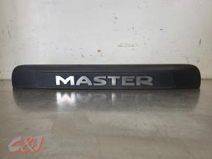 Begagnade Nummerskyltbelysning Renault Master III (MA/MB/MC/MD/MH/MF/MG/MH) 2.3 dCi 16V Pris € 47,25 Marginaltabell erbjuds av C&J Bedrijfsauto's & Onderdelen