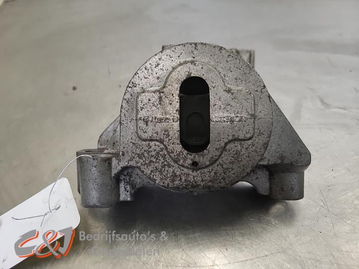 Engine mount from a Fiat Doblo Cargo (263) 1.3 MJ 16V DPF Euro 5 2014