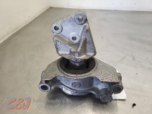 Engine mount from a Fiat Doblo Cargo (263) 1.3 MJ 16V DPF Euro 5 2014