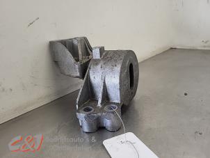 Engine mount from a Fiat Doblo Cargo (263) 1.3 MJ 16V DPF Euro 5 2014