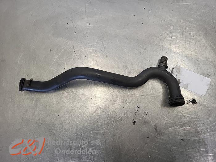 Begagnade Vattenrör Peugeot Expert (V1/VA/VB/VE/VF/VT/VY) 2.0 Blue HDi 120 16V Pris € 15,75 Marginaltabell erbjuds av C&J Bedrijfsauto's & Onderdelen
