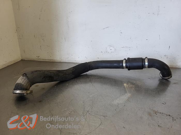 Usagé Tuyau intercooler Ford Transit 2.2 TDCi 16V Prix € 21,00 Règlement à la marge proposé par C&J Bedrijfsauto's & Onderdelen