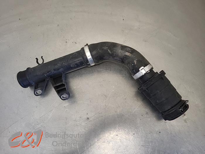 Gebrauchte Intercooler Rohr Mercedes Vito (447.6) 1.6 111 CDI 16V Preis € 42,00 Margenregelung angeboten von C&J Bedrijfsauto's & Onderdelen