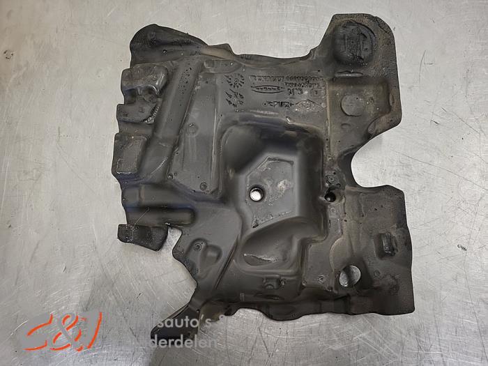 Used Engine cover Nissan Interstar 2.3 dCi 135 16V Price € 26,25 Margin scheme offered by C&J Bedrijfsauto's & Onderdelen