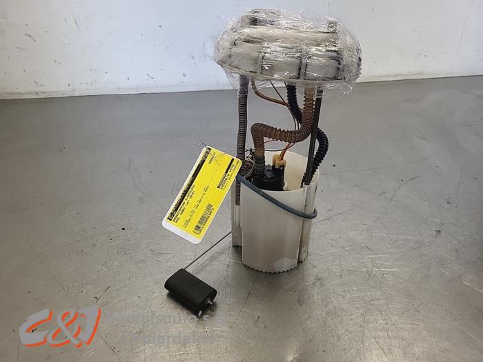 Usagé Pompe à carburant Opel Combo 1.3 CDTI 16V ecoFlex Prix € 15,75 Règlement à la marge proposé par C&J Bedrijfsauto's & Onderdelen
