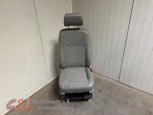 Używane Fotel prawy Volkswagen Transporter/Caravelle T5 2.5 TDi PF Cena € 367,50 Procedura marży oferowane przez C&J Bedrijfsauto's & Onderdelen